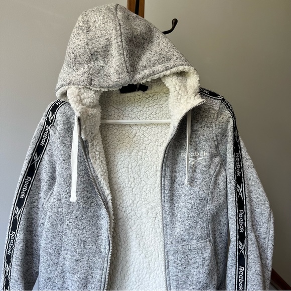 Reebok Fuzzy Sweater - Picture 2 of 3